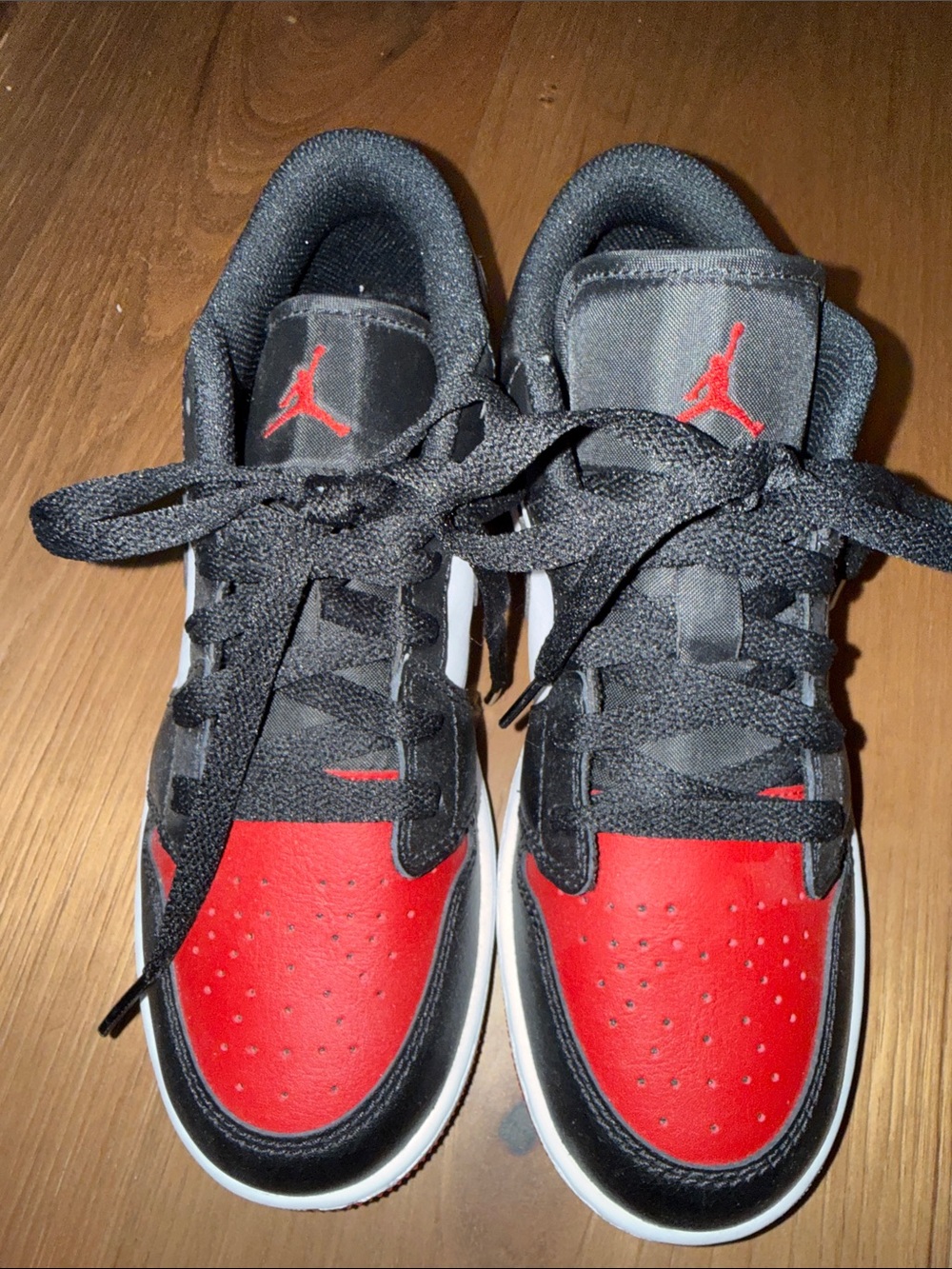 Jordan Kids Black and Red Low-Top Sneakers - NWOT
